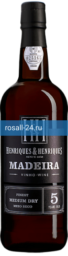 Вино Madeira Finest Medium Dry